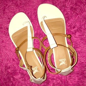 White & Tan Strappy Sandals Sz 9